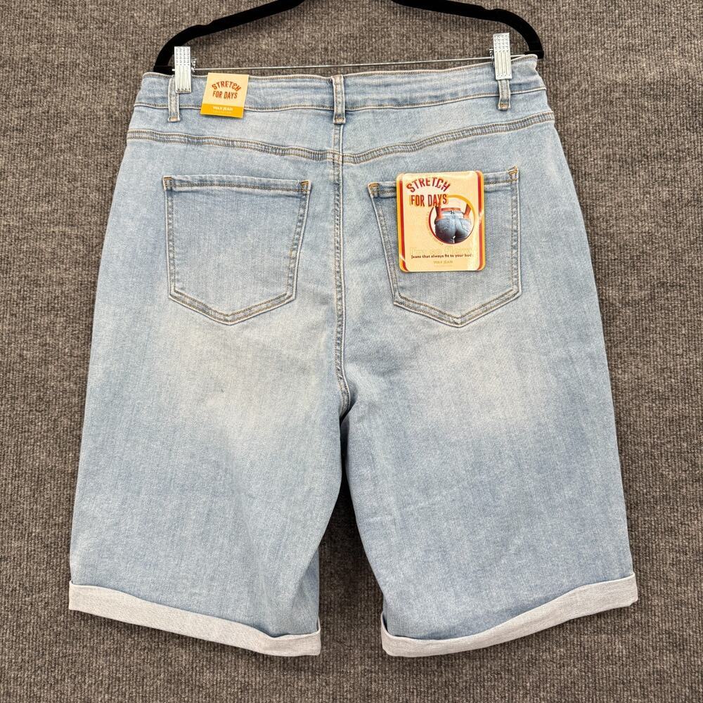 Wax Jeans Denim Shorts Womens 2XL Light Wash Bermuda Stretch Cuffed Mid Rise NWT - Picture 4 of 13